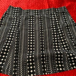 Skirt black and white. Like new